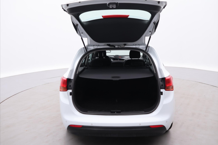 Kia Ceed 1,6 CRDi 100 kW Comfort CZ