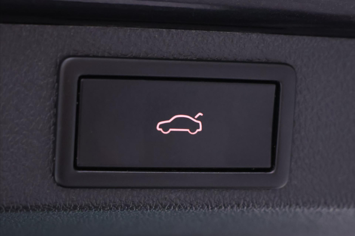 Škoda Octavia 2,0 TDI 110kW 4x4 CZ L&K Xenon