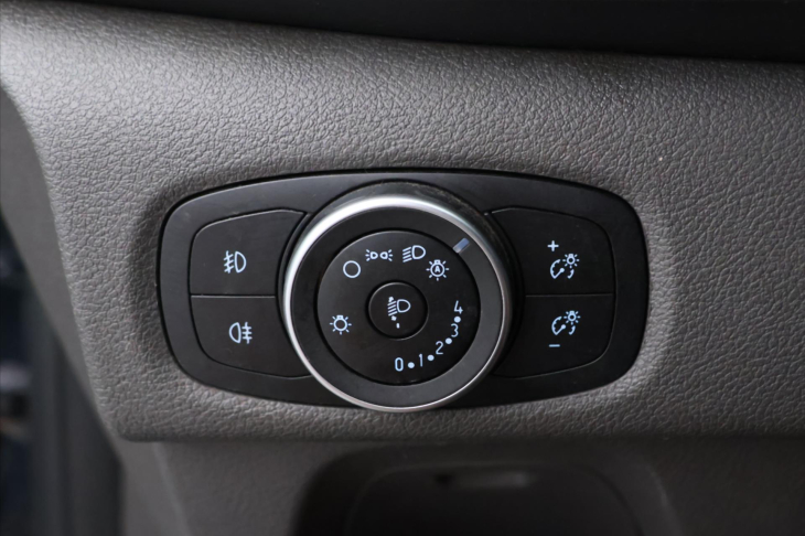 Ford Transit Custom 2,0 TDCI 77kW Klima 1.Maj DPH