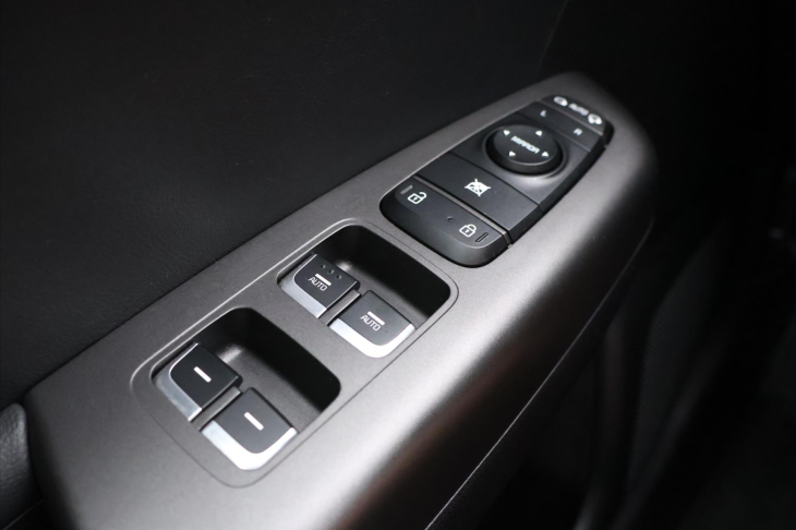 Kia Sportage 1,6 CRDI 100kW Exclusive 1.Maj