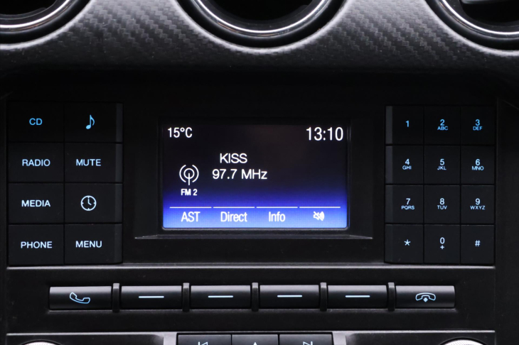 Ford Mustang 3,7 V6 225kW Automat Xenon