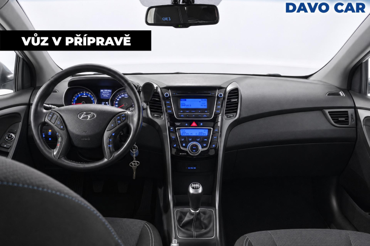 Hyundai i30 1,6 GDI 99kW Weekend Serv.Kniha