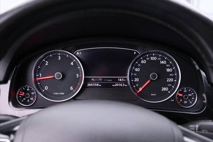 Volkswagen Touareg 3,0 TDI 193kW DSG R-line 4M