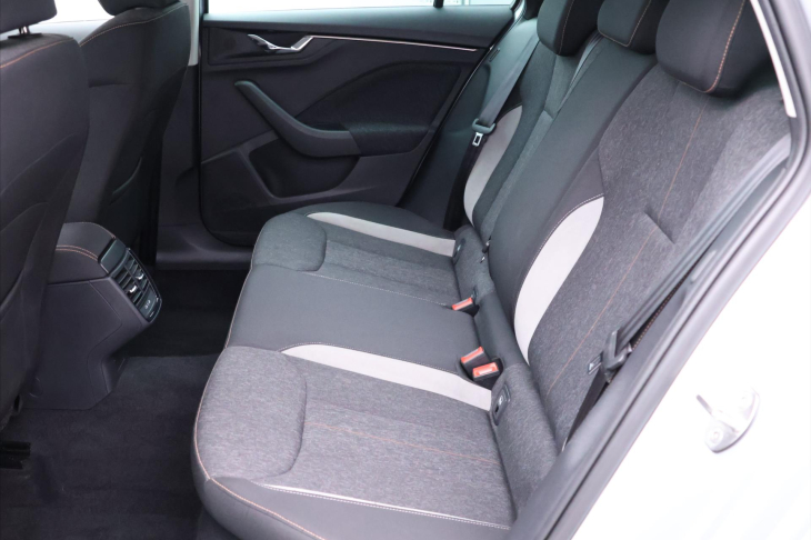 Škoda Scala 1,0 TSI 81kW DSG Style CZ DPH