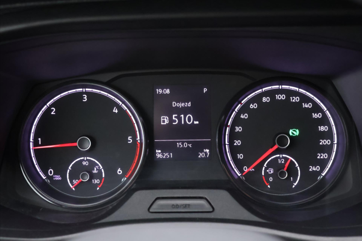 Volkswagen Transporter 2,0 TDI 110kW DSG 9-Míst DPH