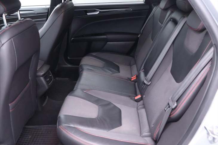 Ford Mondeo 2,0 TDCI 132kW ST LINE