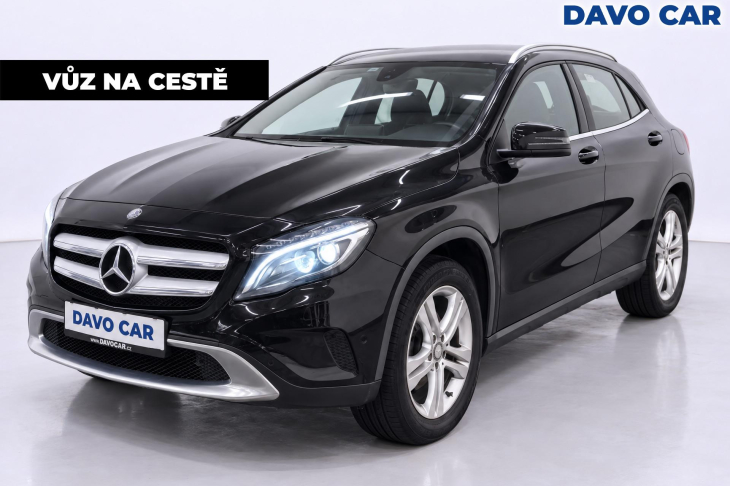 Mercedes-Benz GLA 1,6 180 90 kw Bi-Xenon Navi