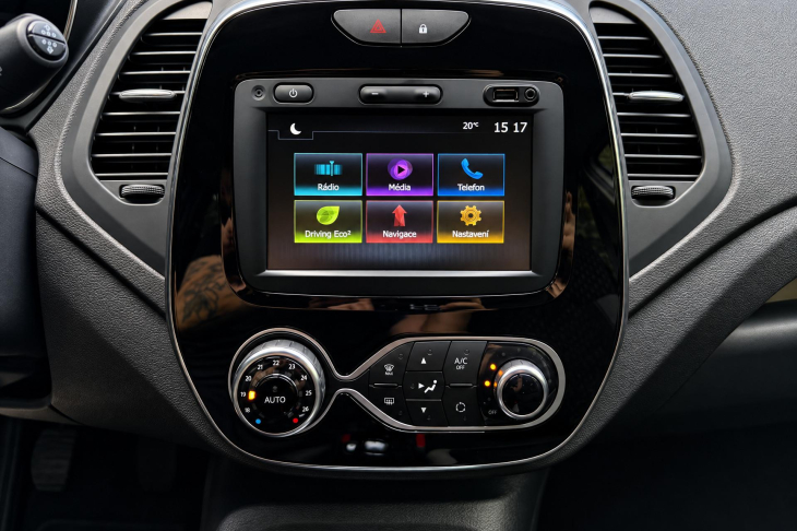 Renault Captur 1,3 TCe 96kW Intens LED Navi