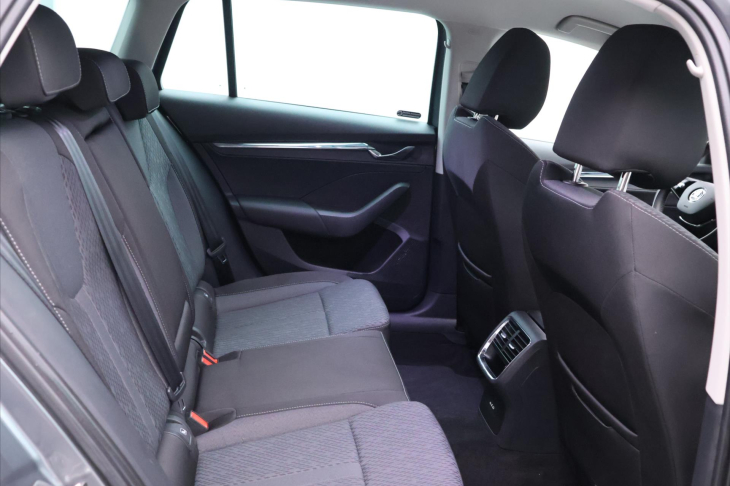 Škoda Octavia 1,5 TSI 110kW Style CZ DPH