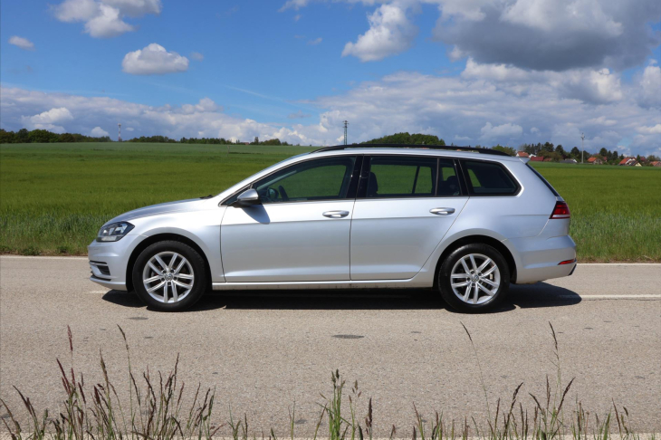 Volkswagen Golf 2,0 TDI 110kW DSG 1.Maj. DPH