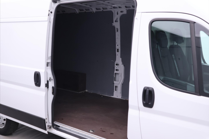 Peugeot Boxer 2,2 BlueHDI 121 kW L4H2 CZ