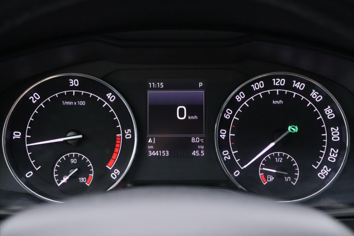 Škoda Superb 2,0 TDI 110kW Style CZ