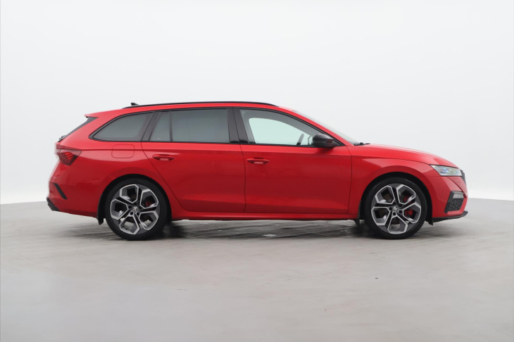 Škoda Octavia 2,0 TSI 180kW DSG CZ RS LED