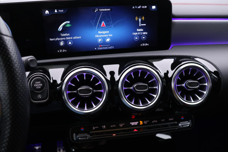 Mercedes-Benz CLA 1,3 200 120kW AMG DPH CZ