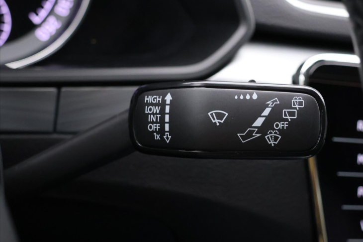 Škoda Superb 2,0 TDI 110kW DSG CZ 1.Maj DPH