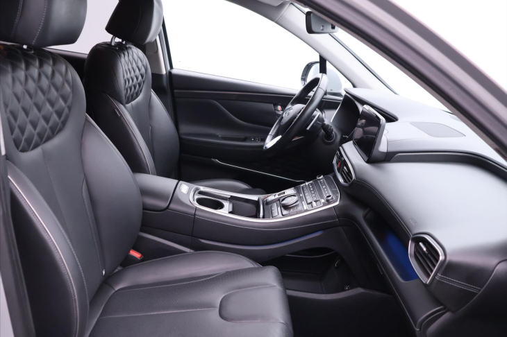 Hyundai Santa Fe 2,2 CRDI 142kW CZ 1.Maj DPH