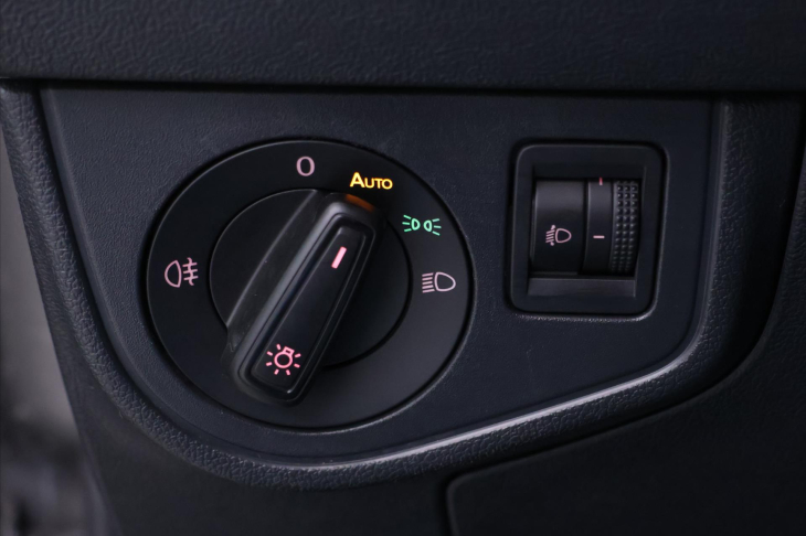 Volkswagen Polo 1,0 MPi 48kW Klima 1.Maj