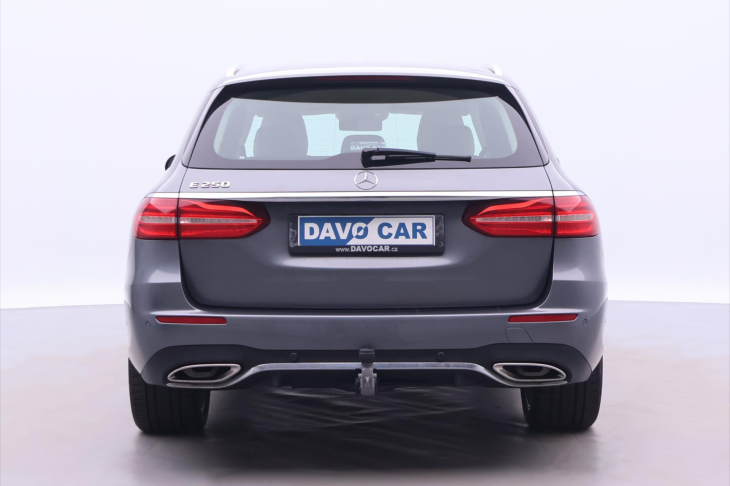 Mercedes-Benz Třídy E 2,0 250 AMG CZ 360° Kamera