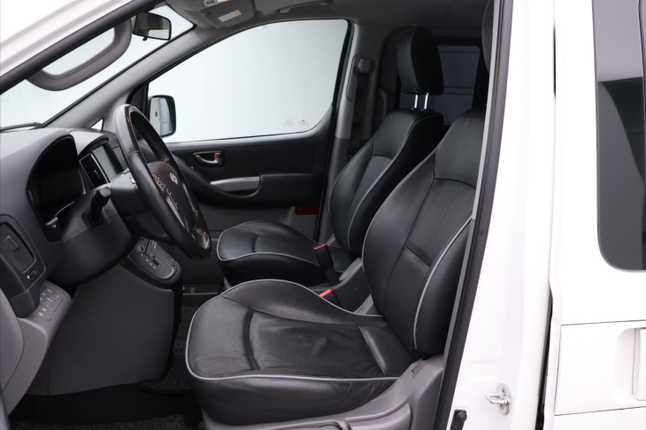 Hyundai H 1 2,5 CRDi 125kW Automat Tour Starex