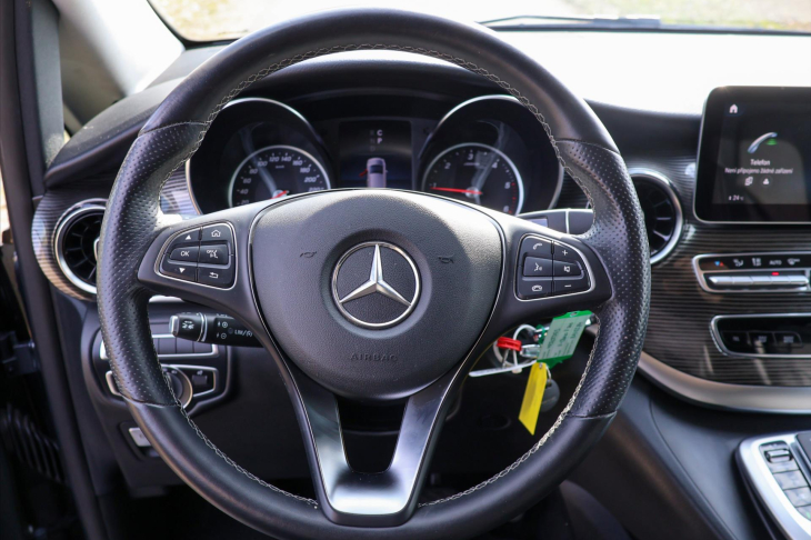 Mercedes-Benz Třídy V 2,0 300d 174kW Aut. L Kůže DPH