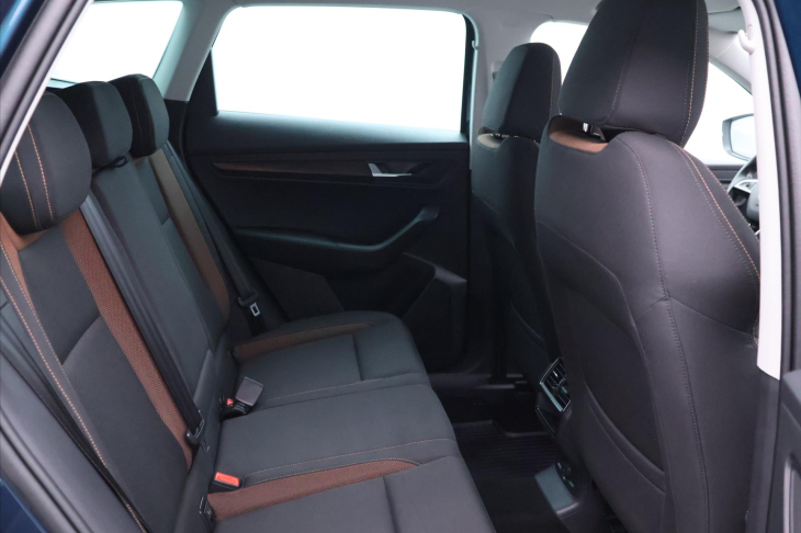 Škoda Karoq 1,5 TSI 110kW DSG 4x4 Scout