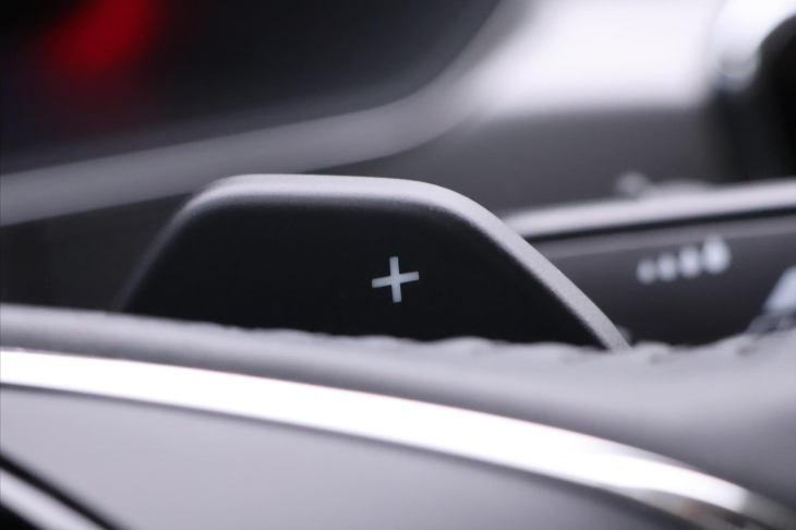 Škoda Superb 2,0 TDI 110 kW Style DSG CZ DPH