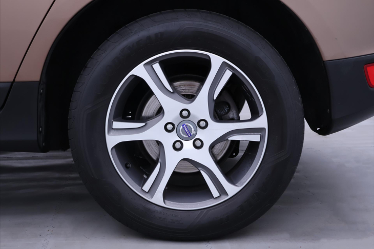 Volvo XC60 2,4 D3 120kW AWD AT Summum