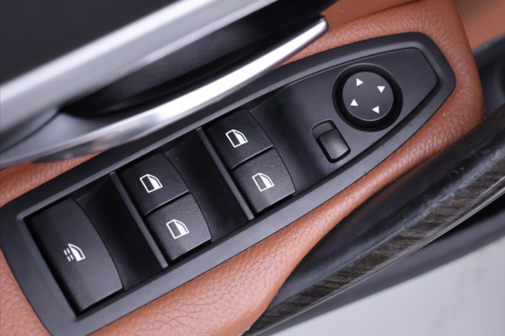 BMW Řada 4 2,0 D 135 kW M-Packet Luxury