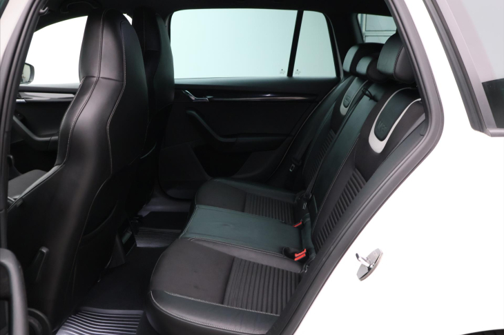 Škoda Octavia 2,0 TDI 135kW Xenon RS