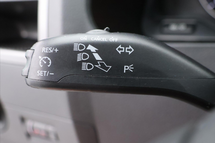 Volkswagen Multivan 2,0 TDI 84kW Klima 1.Maj 80tkm