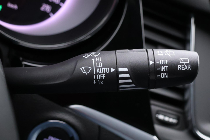 Opel Astra 1,4 T 110kW Aut. Innovation CZ