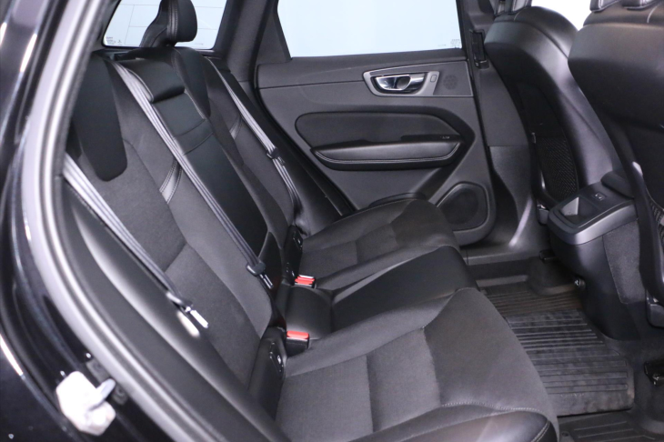 Volvo XC60 2,0 D4 Drive-E Momentum AWD Aut