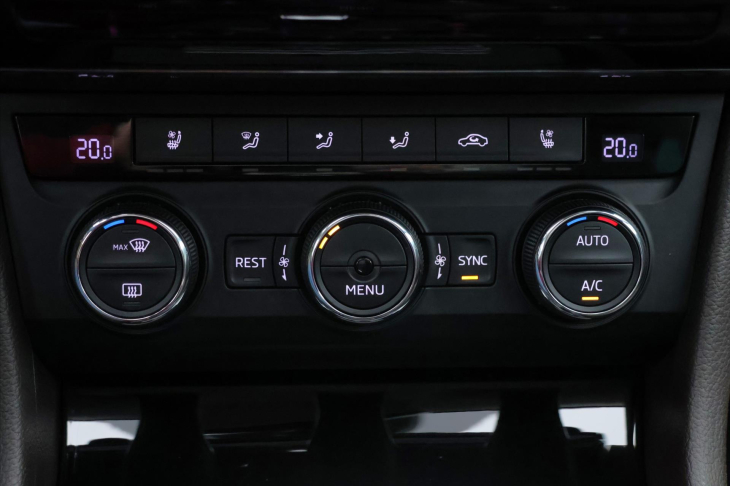 Škoda Superb 2,0 TDI 140kW DSG L&K 1.Maj