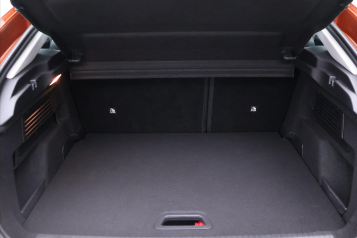 Citroën C4 1,2 PT 96kW CZ Feel Tažné