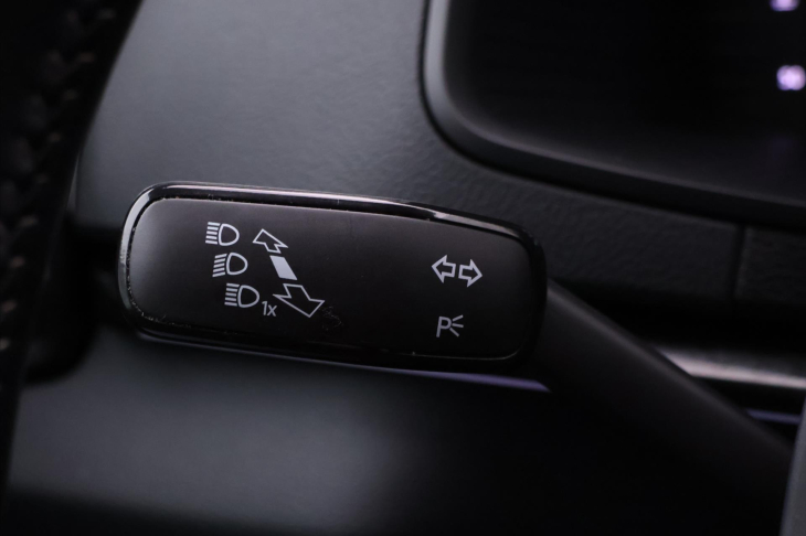 Škoda Karoq 2,0 TDI DSG 4x4 Sportline DPH