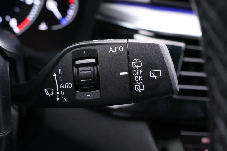 BMW Řada 5 2,0 dA 140kW M-Paket, Záruka