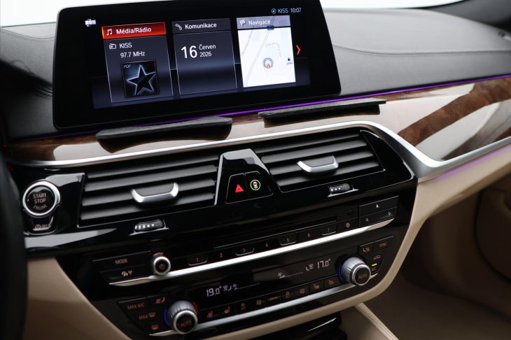 BMW Řada 5 3,0 540d 235kW xDrive M DPH