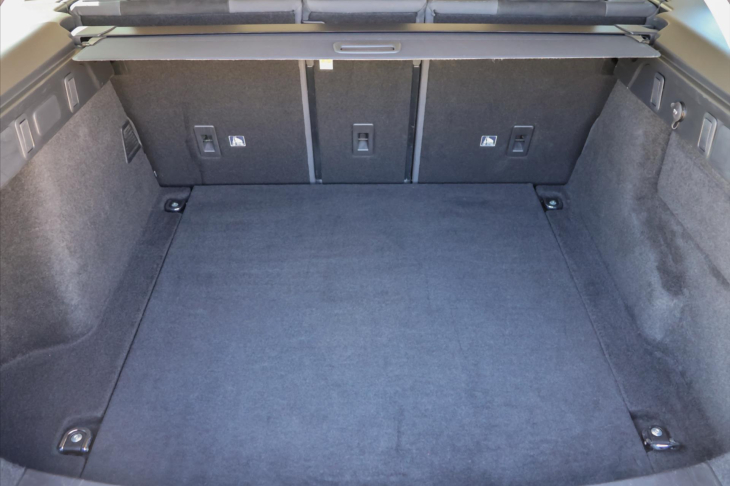 Land Rover Range Rover Velar 2,0 D180 AWD Aut. LED Kůže