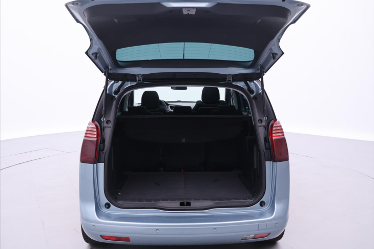 Peugeot 5008 2,0 HDI 110kW CZ Panorama