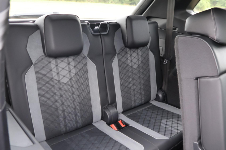 Volkswagen Tiguan Allspace 2,0 TSI 4x4 DSG R-Line 7-Míst