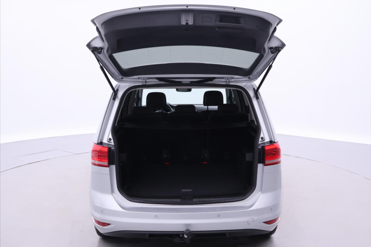 Volkswagen Touran 1,6 TDI 85kW DSG Navi Tažné