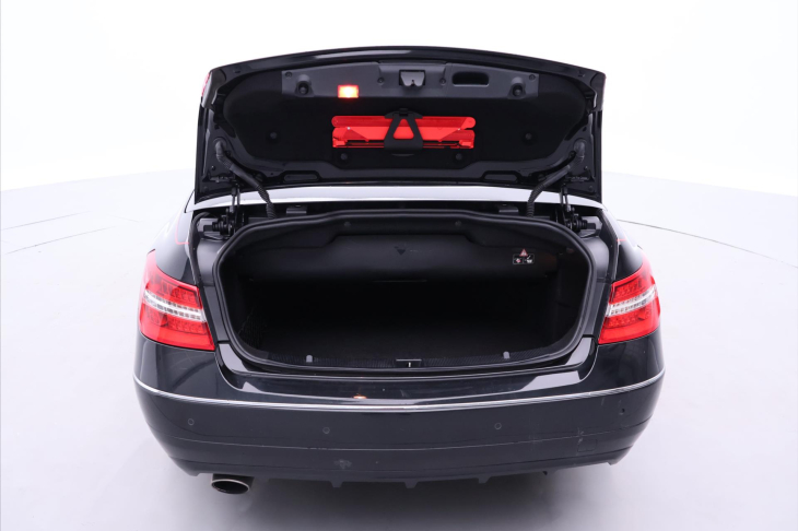 Mercedes-Benz Třídy E 2,2 CDI 125kW Elegance Cabrio