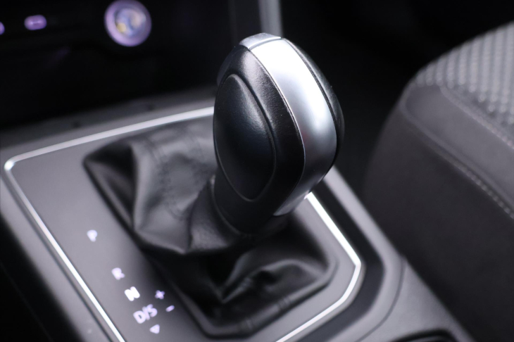 Volkswagen Touran 2,0 TDI 110kW DSG 1.Maj DPH