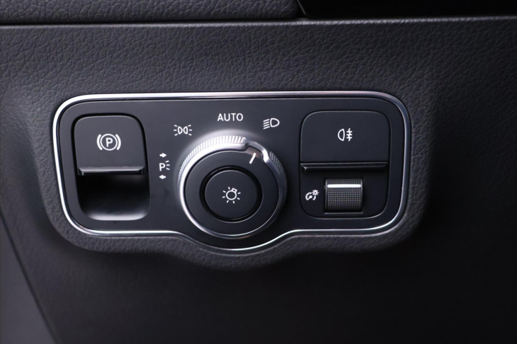 Mercedes-Benz GLA 2,0 220d 140kW 4Matic CZ DPH