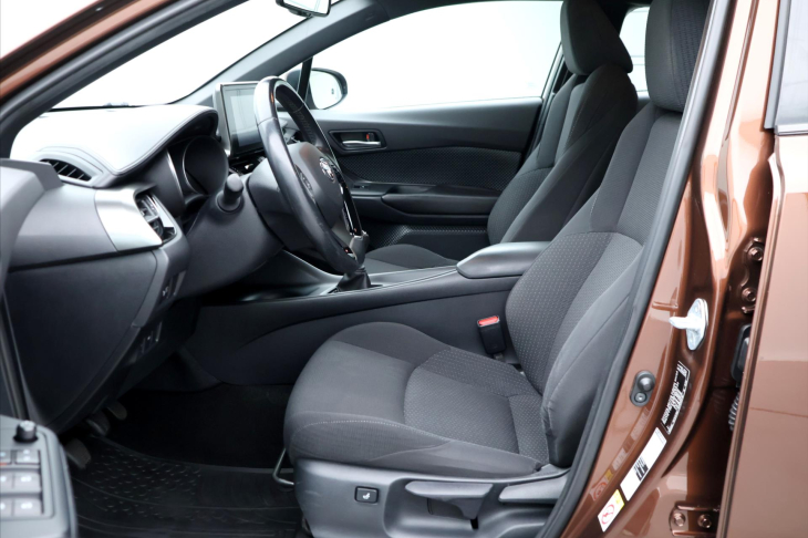 Toyota C-HR 1,2 TURBO 85kW ACTIVE ALU CZ