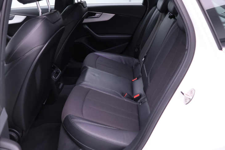 Audi A4 2,0 TDI 140kW Aut Quattro CZ