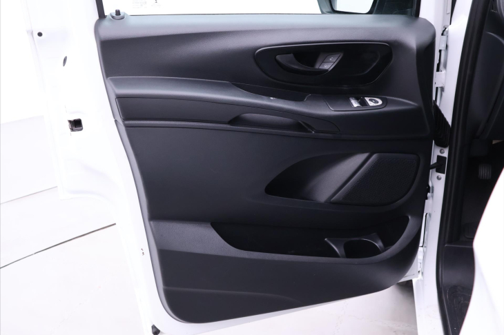 Mercedes-Benz Vito 1,6 111CDI Extralang 6Míst Dílna