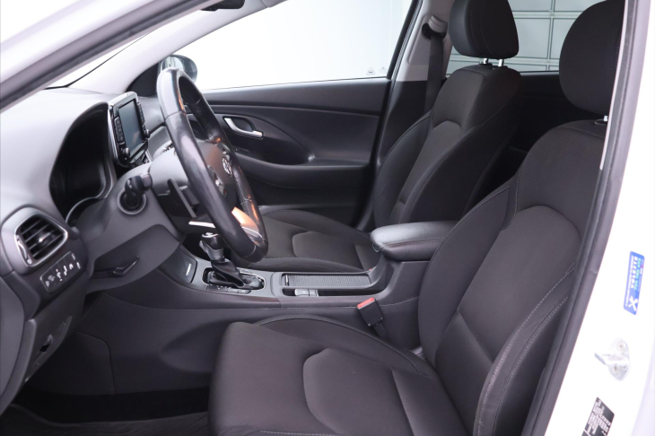 Hyundai i30 1.6 CRDi Automat CZ Style LED