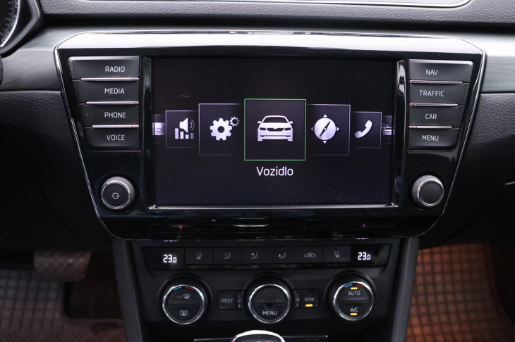 Škoda Superb 2,0 TDI 140kW DSG Style Plus