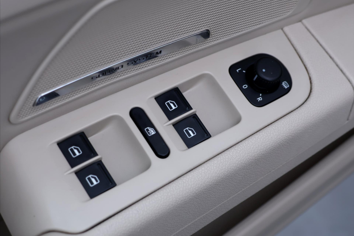 Škoda Superb 2,0 TDI 4x4 DSG Exclusive Kůže